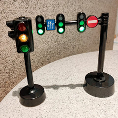 Children's toys, preschool safety education simulation, traffic signal lights, road signs, gas stations, car models, children pr