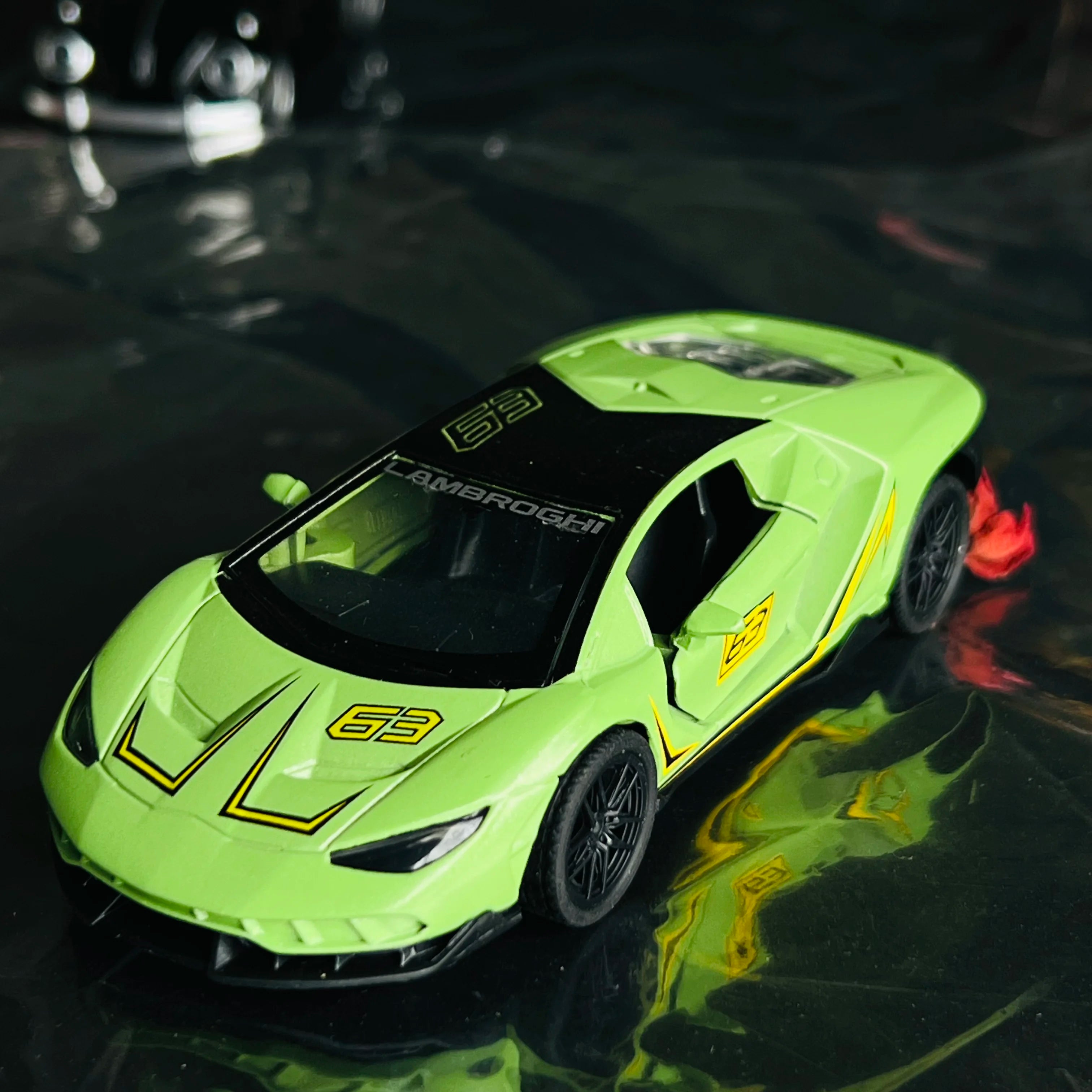 Super cool metal sports car model simulation can open doors, children's toys, cars, boys' accessories and ornaments